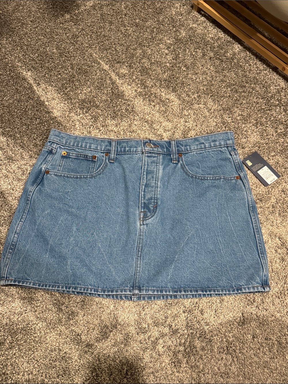 NWT! Universal Thread Blue Denim Mini Skirt
